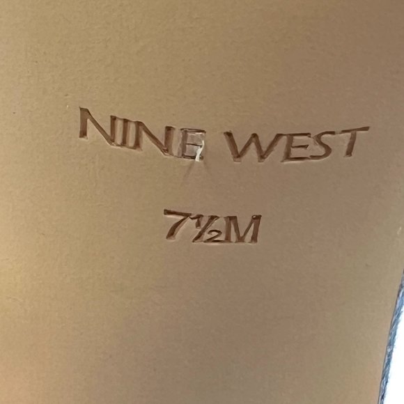 Nine West Womens Size 7.5 Denim Blue Square Toe Block Heels Sandals Shoes 7.5M - Picture 13 of 14